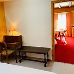 Отель Ecureuil 3*